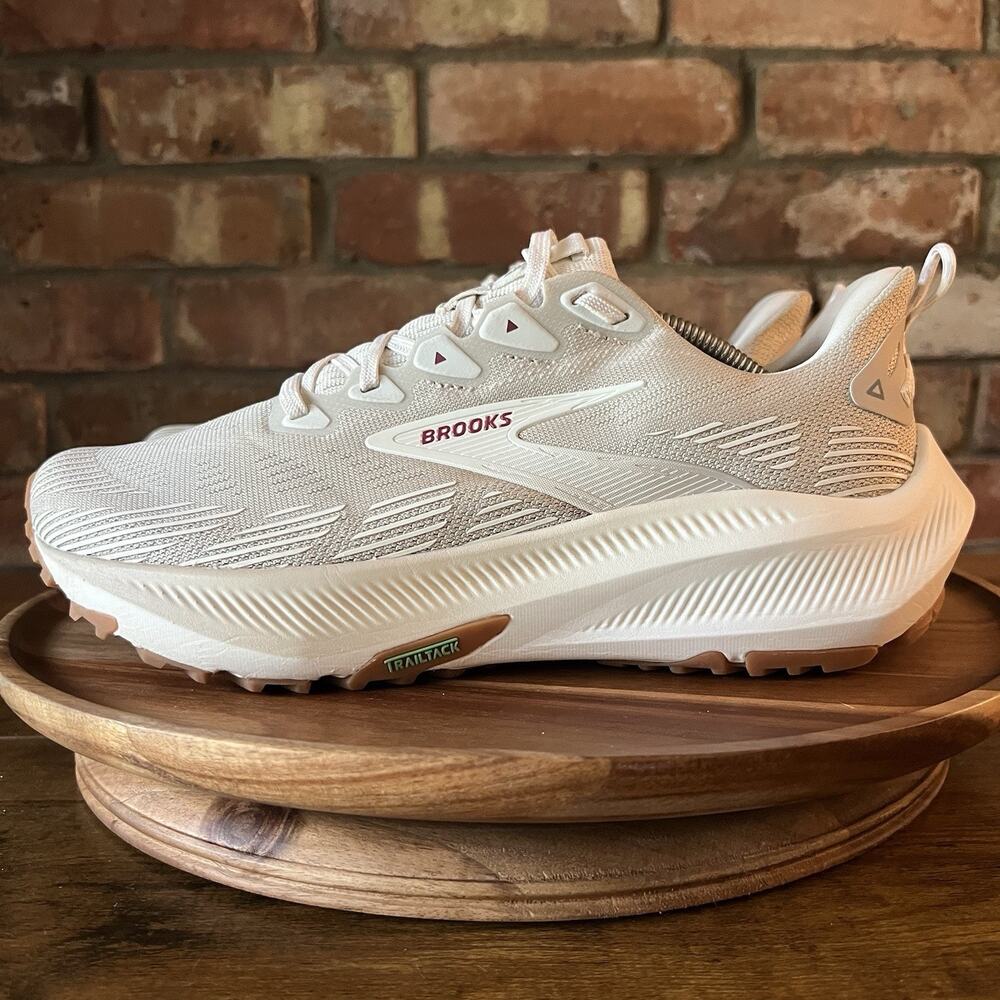 Brooks Ghost Trail Women's 9 Trail Balanced Cushion Coconut Running Shoes
